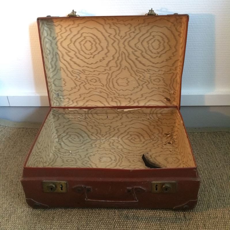 Ancienne valise en fibres vulcanisées Vintage by fabichka Grille pain néo vintage SEB Vintage by fabichka