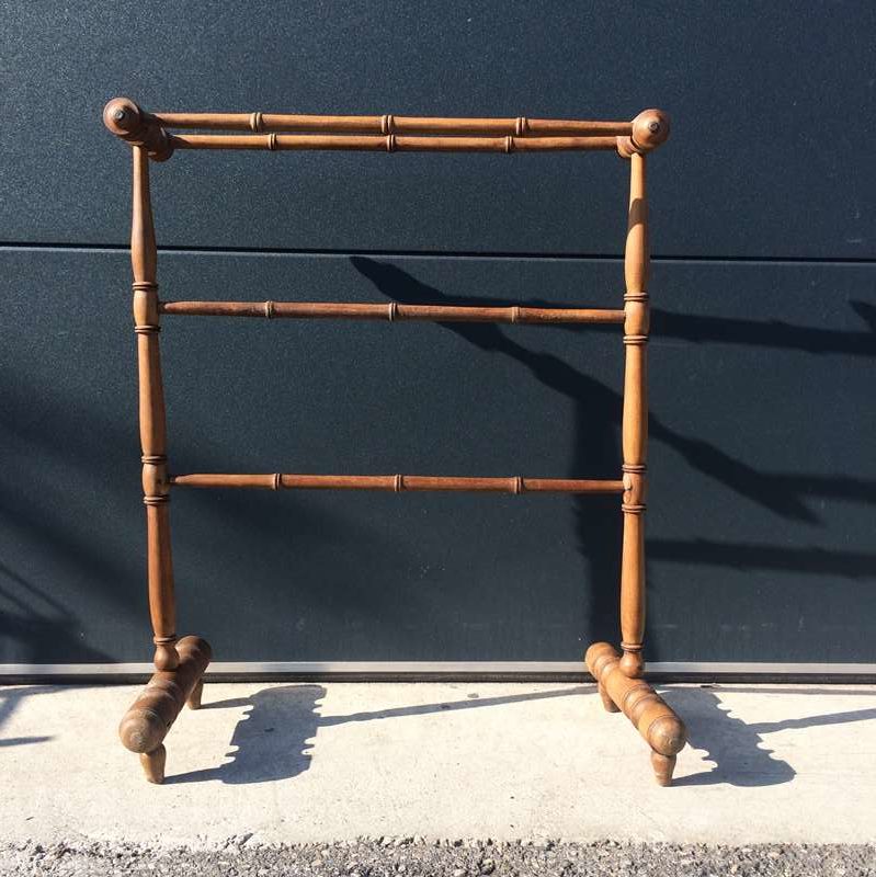Ancien Porte Serviettes Sur Pied Vintage By Fabichka