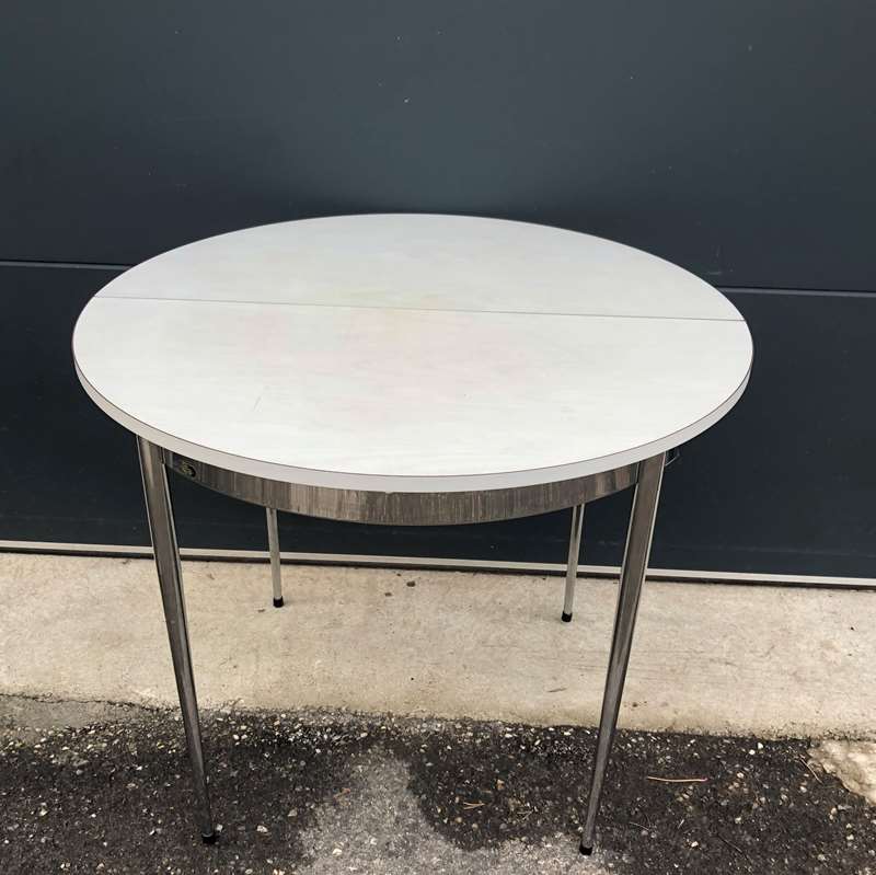 Table formica ronde vintage avec rallonge intégrée Vintage by fabichka