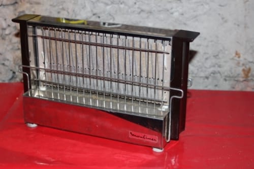 Moulinex Grille-pain Vintage, Jusqu'à 4 tranches, Design ouvert, Dorage tous types de pains Moulinex Grille-pain Vintage, Jusqu'à 4 tranches, Design ouvert, Dorage tous types de pains